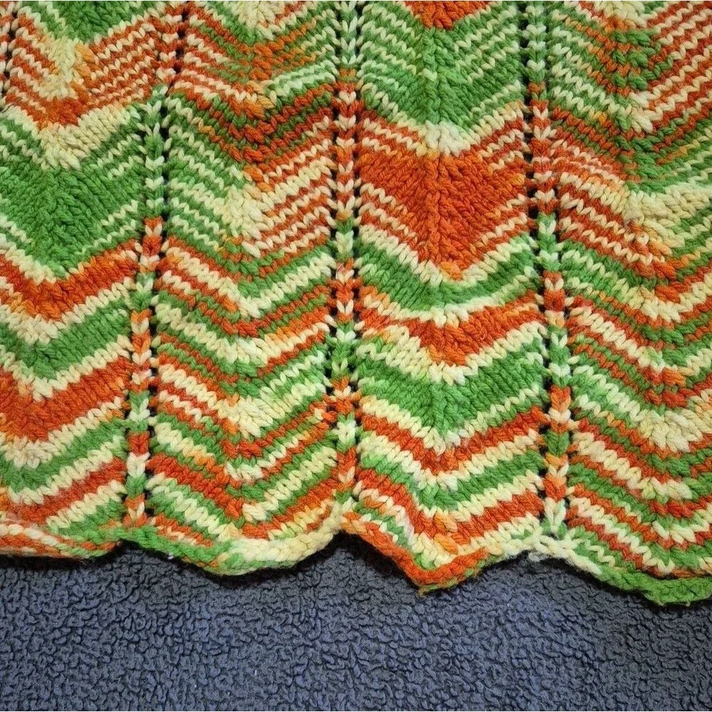 Vintage 26”x60” Afghan Runner Sofa Topper End Of Bed Decor Zig Zag Orange Green